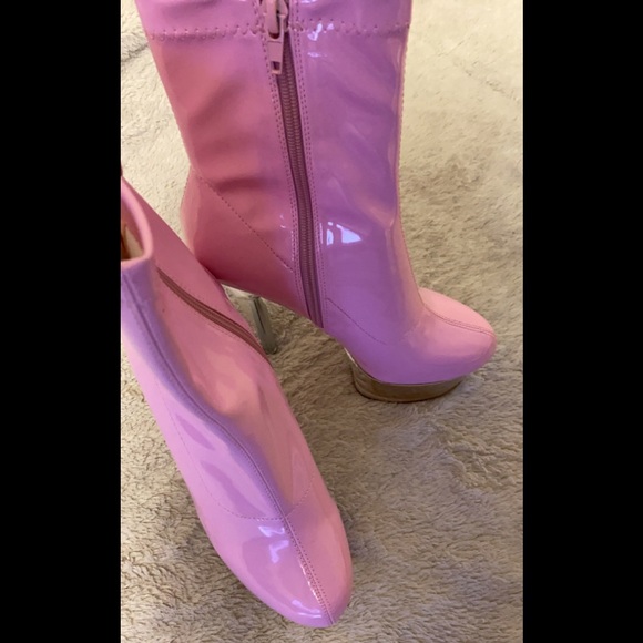 Akira AZALEA WANG ON THE CLOCK STILETTO BOOTIE IN PINK PATENT - Picture 6 of 9